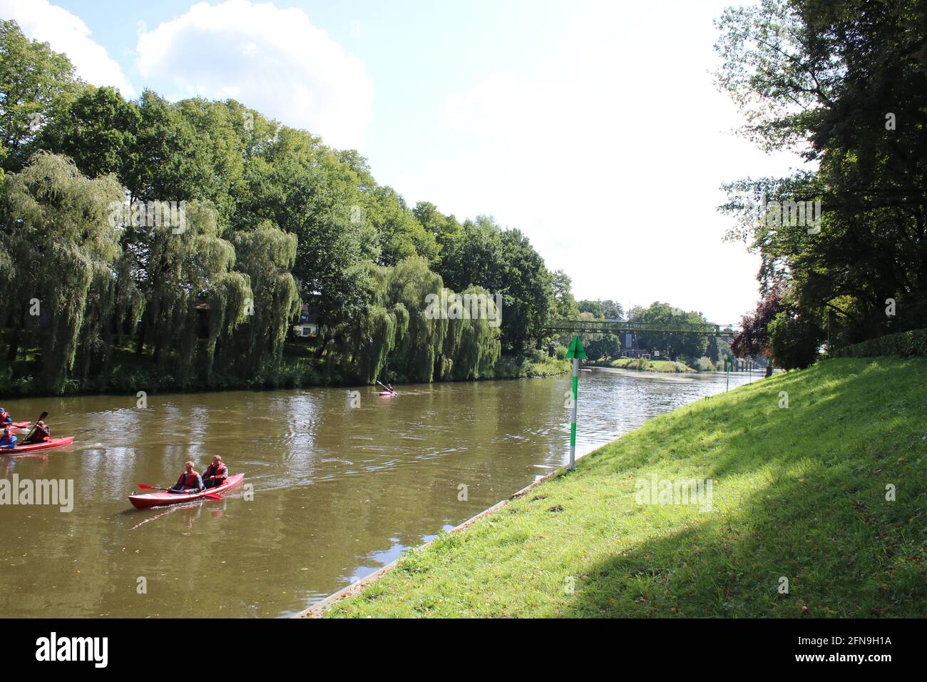 Meppen an der Ems/ Wassersport auf dem Dortmund-Emskanal im Zentrum der Stadt Stock Photo