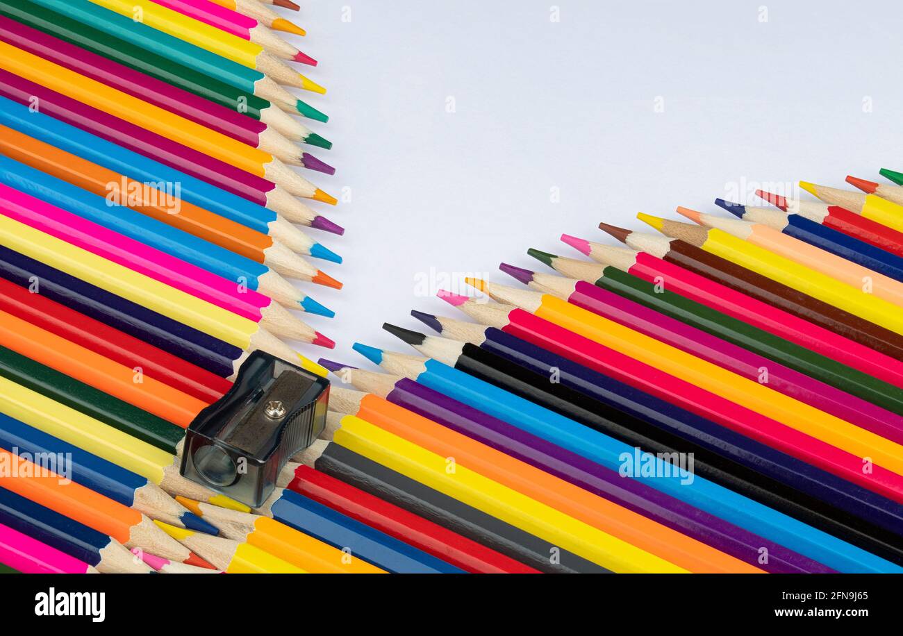 Make your own coloring pencils