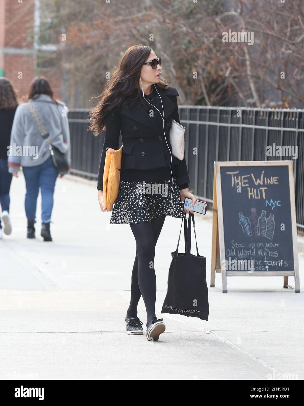 New York - NY - 01/11/2020 - Famke Janssen Running Errands in Soho