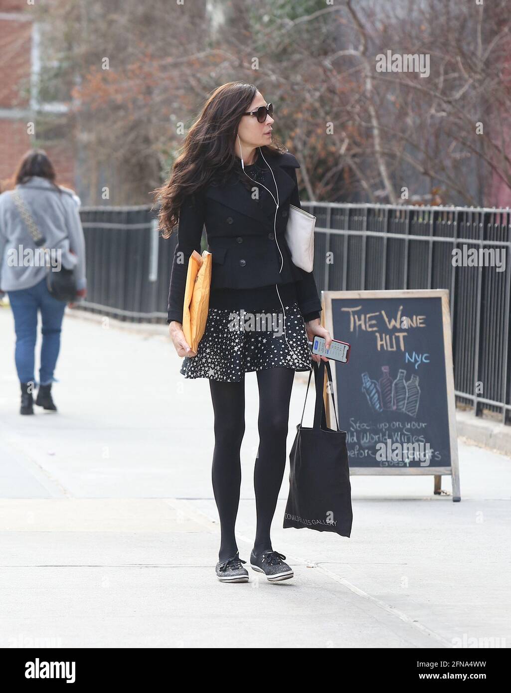 New York - NY - 01/11/2020 - Famke Janssen Running Errands in Soho
