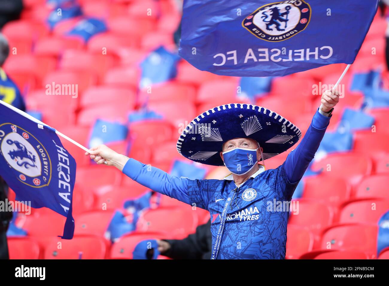 Chelsea fan hires stock photography and images Alamy