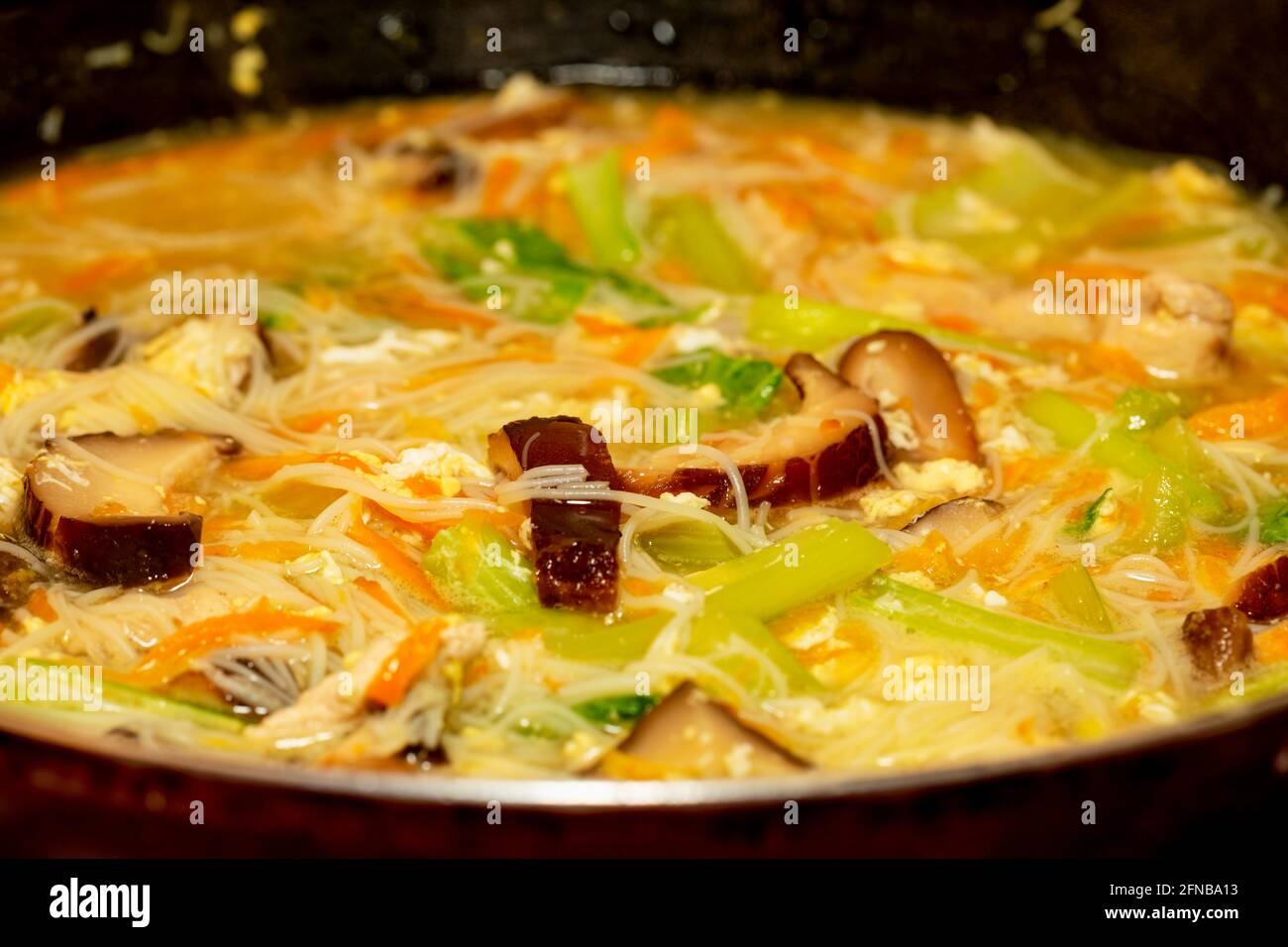 Rice Vermicelli Soup (Bouillion Meefoon Stock Photo Alamy