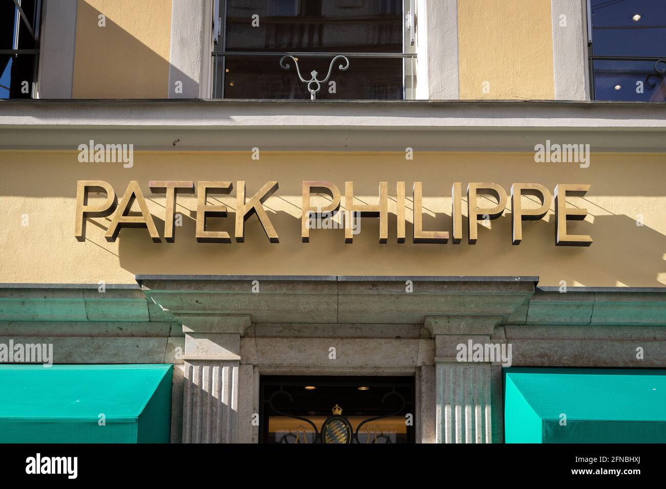 Patek philippe iconsiam discount