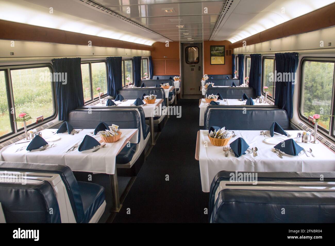 Empire Builder dining car Stock Photo Alamy