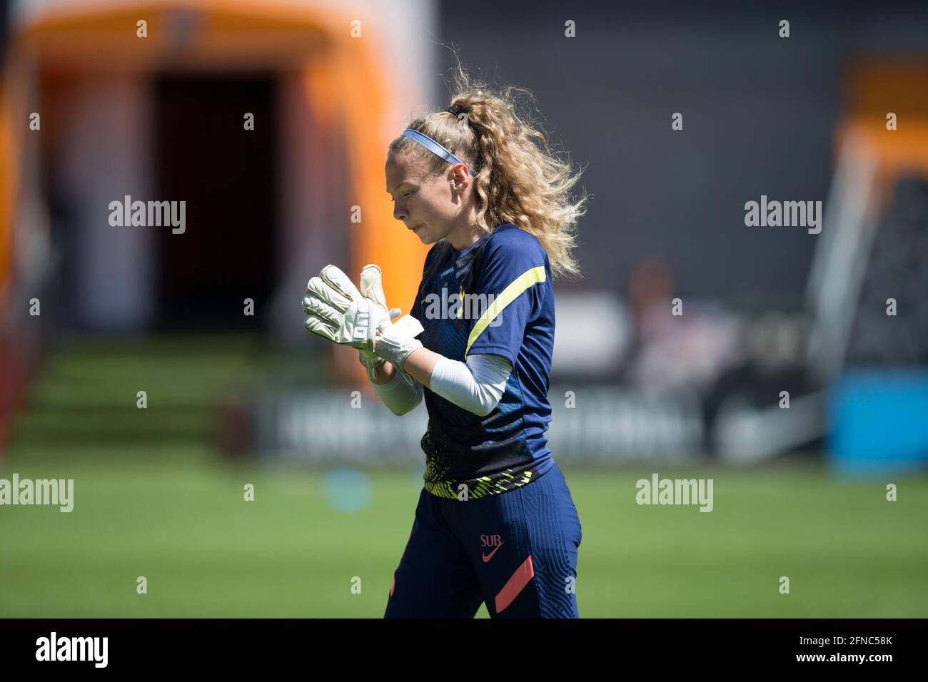 London, UK. 16th May, 2021. London, UK. May 2nd : Tottenham Hotspur squad warms up during the 2020-21 FA Women's Cup fixture between Tottenham Hotspur and Sheffield United at The Hive. Credit: Federico Guerra Morán/Alamy Live News Stock Photo