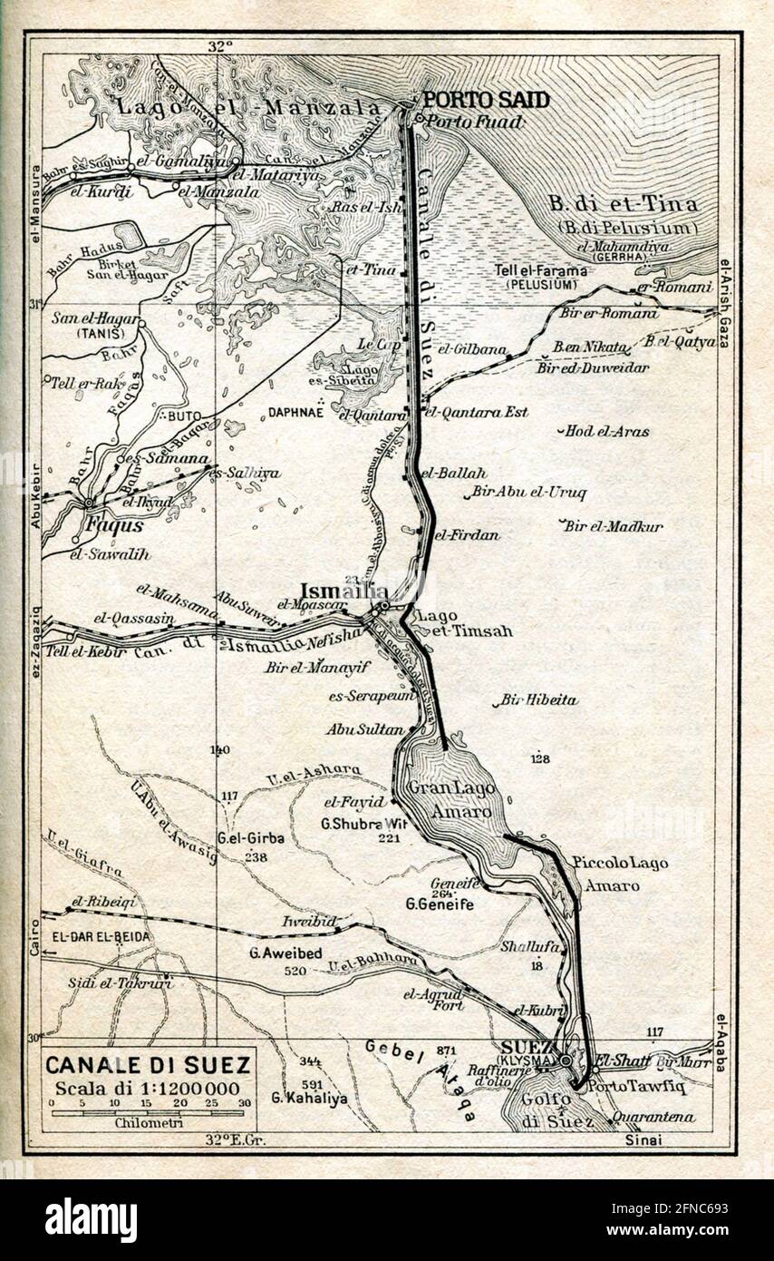 Ancient map of Suez Canal, Egypt (image from Italian Eastern Africa guide book 1938 edition) Stock Photo