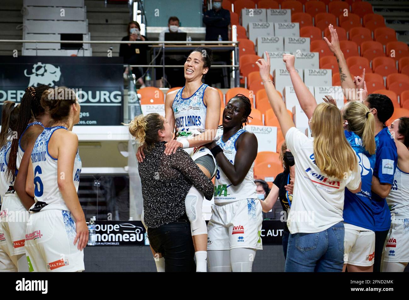 Bssket Landes team during the Women's French championship, LFB Playoffs  Final basketball match between Basket Landes and Basket Lattes Montpellier  on May 15, 2021 at Palais des Sports du Prado in Bourges,