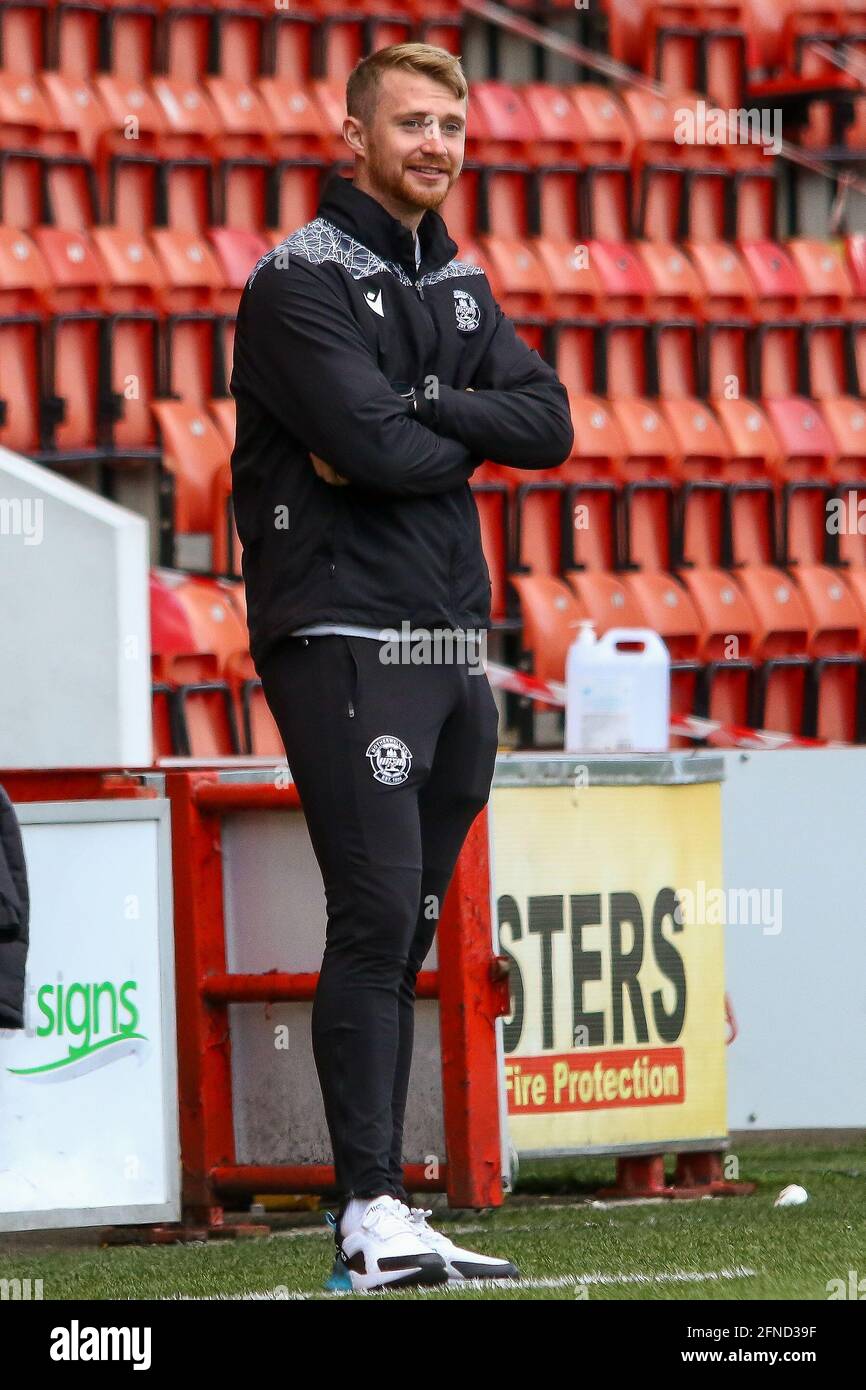 Airdrie, North Lanarkshire, 16th May 2021. Motherwell Women FC Coach, Stewart Hall during the Scottish Building Society Scottish Women's Premier League 1 Fixture Motherwell FC Vs Hibernian FC, Penny Cars Stadium, Airdrie, North Lanarkshire, 16th May 2021 | Credit Colin Poultney |  Credit: Colin Poultney/Alamy Live News Stock Photo