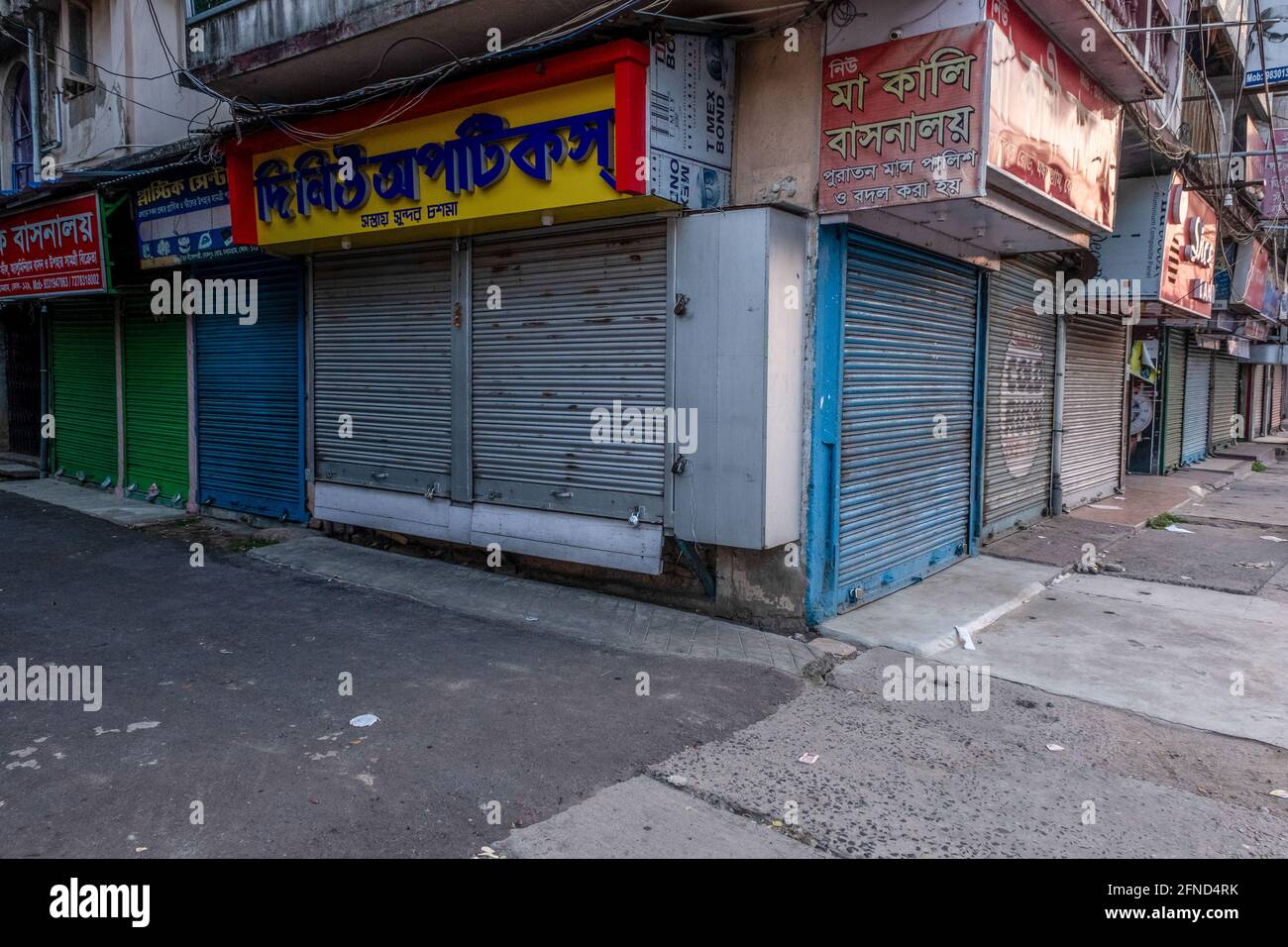 Non essentials shops seen closed following the 15 day lockdown in