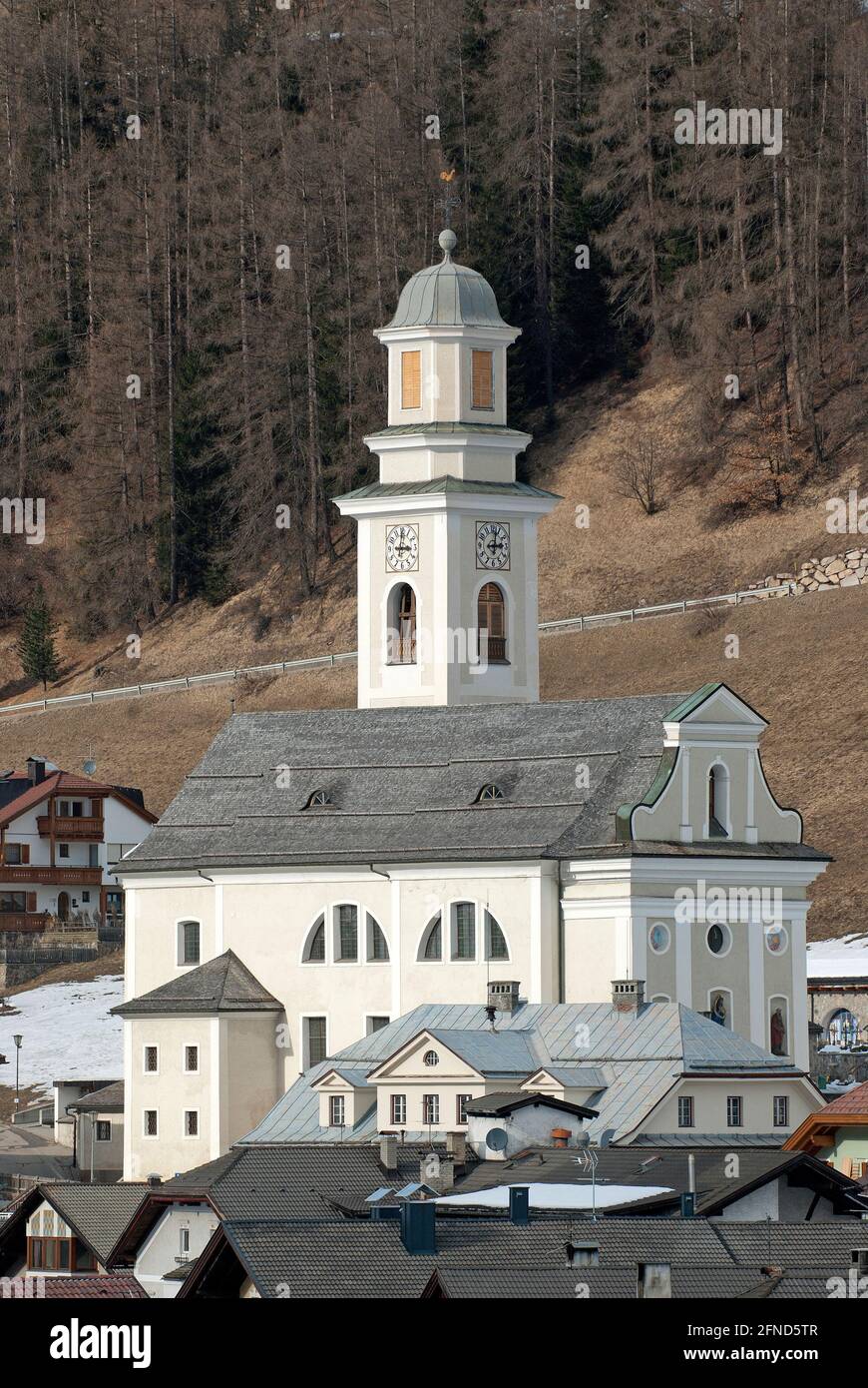 Parish church of Saints Peter and Paul in Sesto village (Sexten), Pusteria Valley, Trentino-Alto Adige, Italy Stock Photo