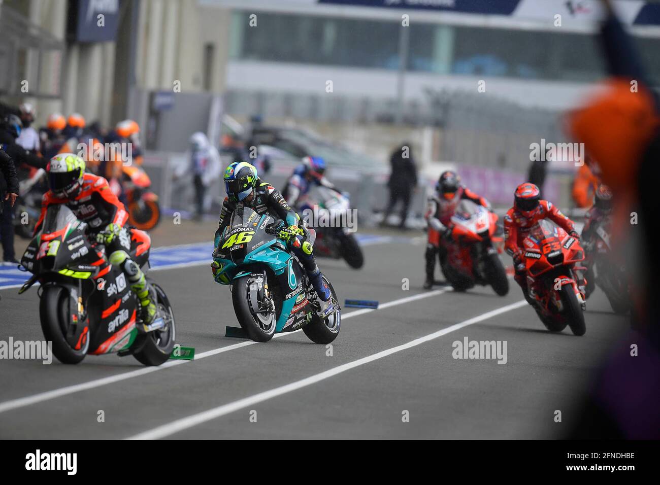 Le Mans, France. 16th May, 2021. Races of MotoGP SHARK Grand Prix of France  at Le Mans circuit, Francia May 16, 2021 In picture: Change motos on pit  Carreras del Gran Premio