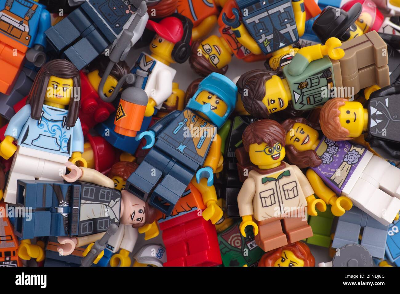 Pile of lego hi-res stock photography and images - Alamy