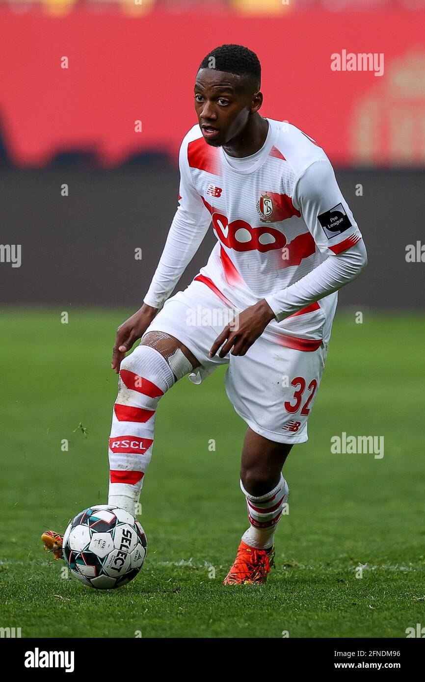 MECHELEN, BELGIUM - MAY 16: Mickey Balikwisha of Standard de Liege ...