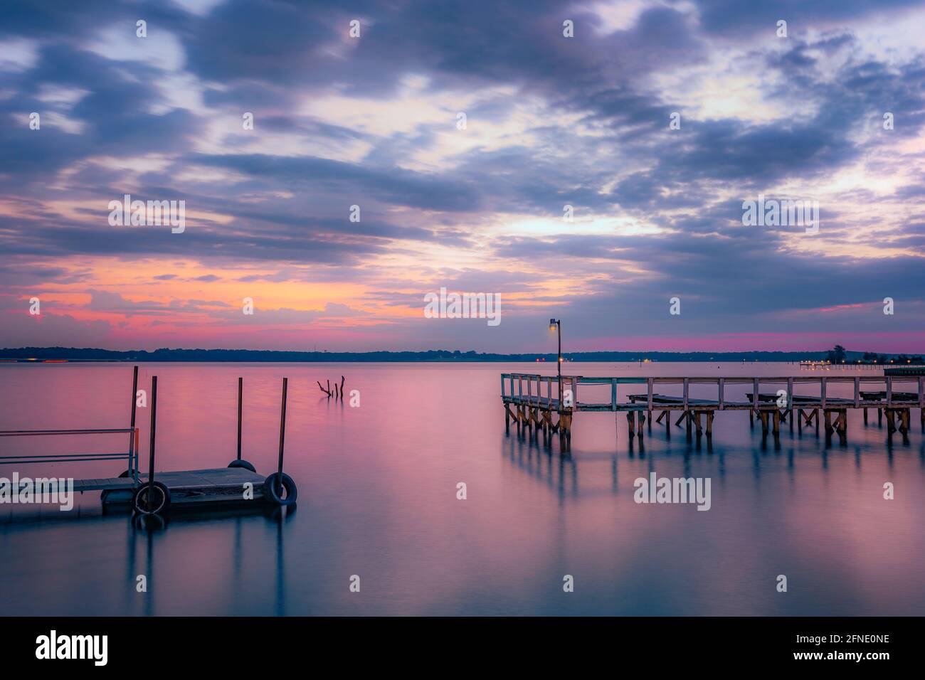 Pier dock piers docks hi-res stock photography and images - Alamy
