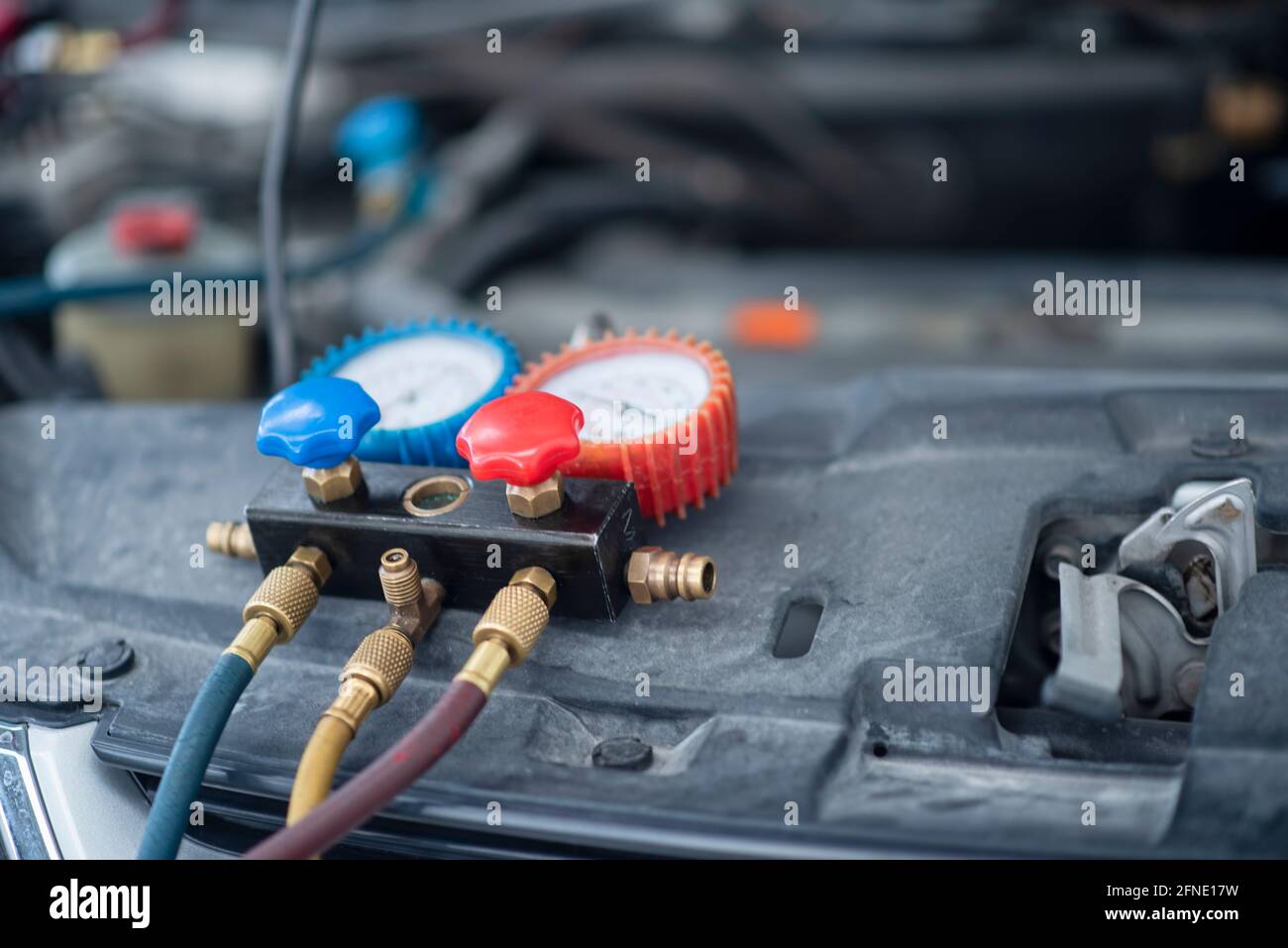 Heat Leak Detection with Infrared Camera Stock Photo - Alamy