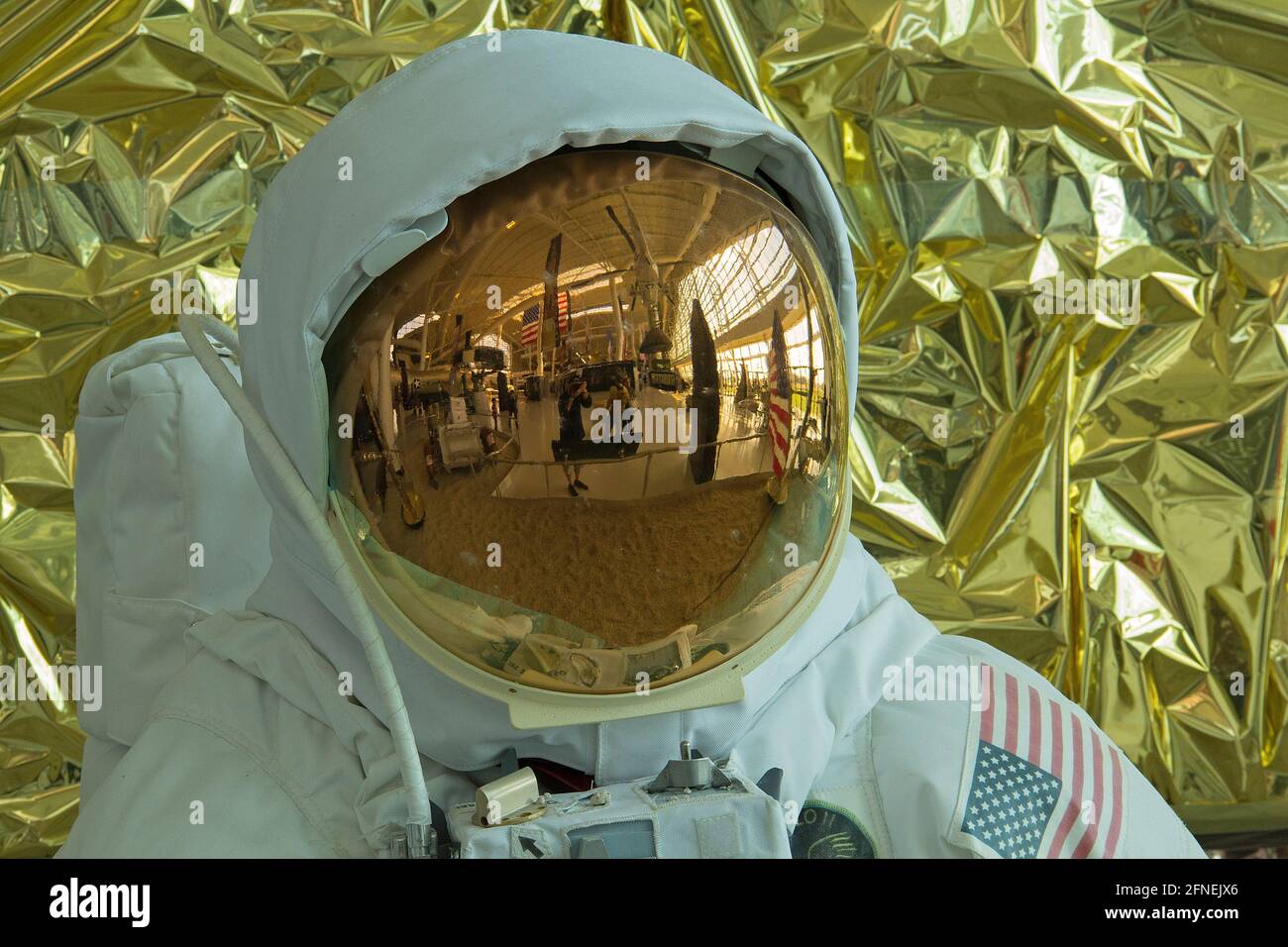 Apollo 13: Lovell's spacesuit markings - collectSPACE: Messages, image size:1300x956