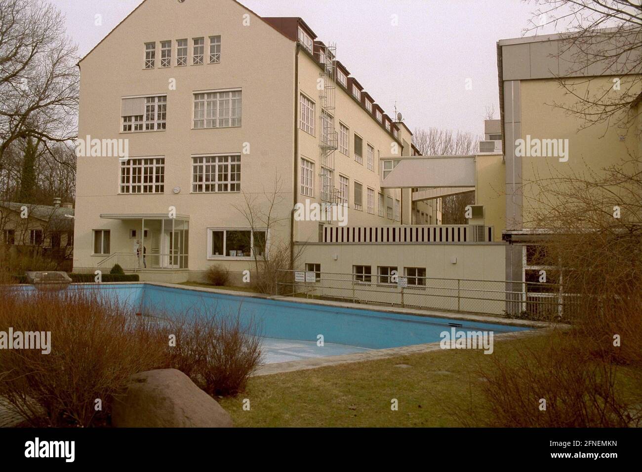 'The factory of the textile company ''Loden-Frey'' with an empty swimming pool at Osterwaldstraße 10 in Munich. [automated translation]' Stock Photo