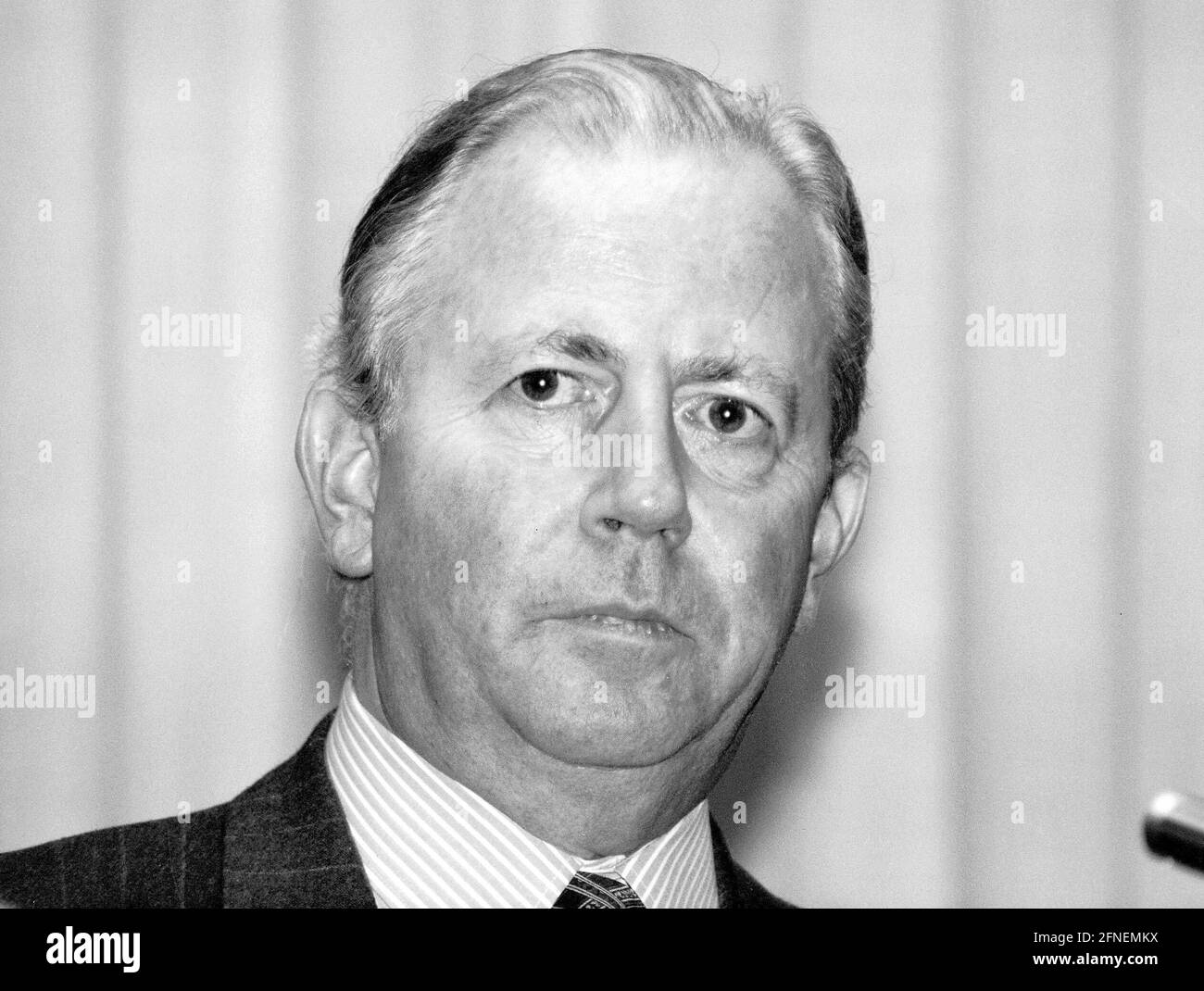 Jacques Santer, Prime Minister of Luxembourg. [automated translation ...