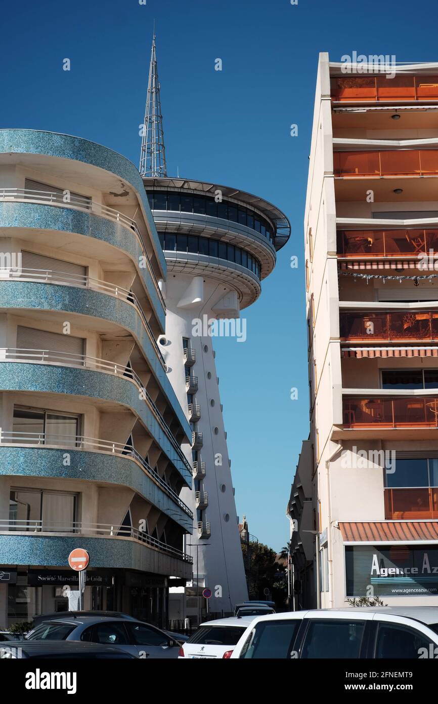 Phare de la Méditerranée between two hotels in Palavas les Flots, near  Carnon Plage, Montpellier, Occitanie, South of France Stock Photo - Alamy