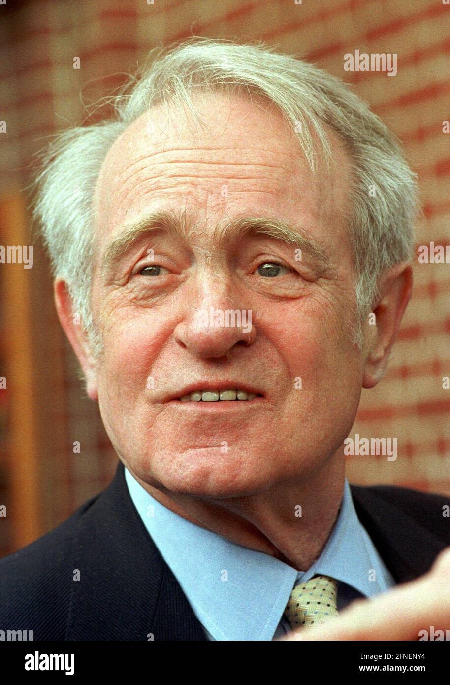 Office candidate school hi res stock photography and images Alamy