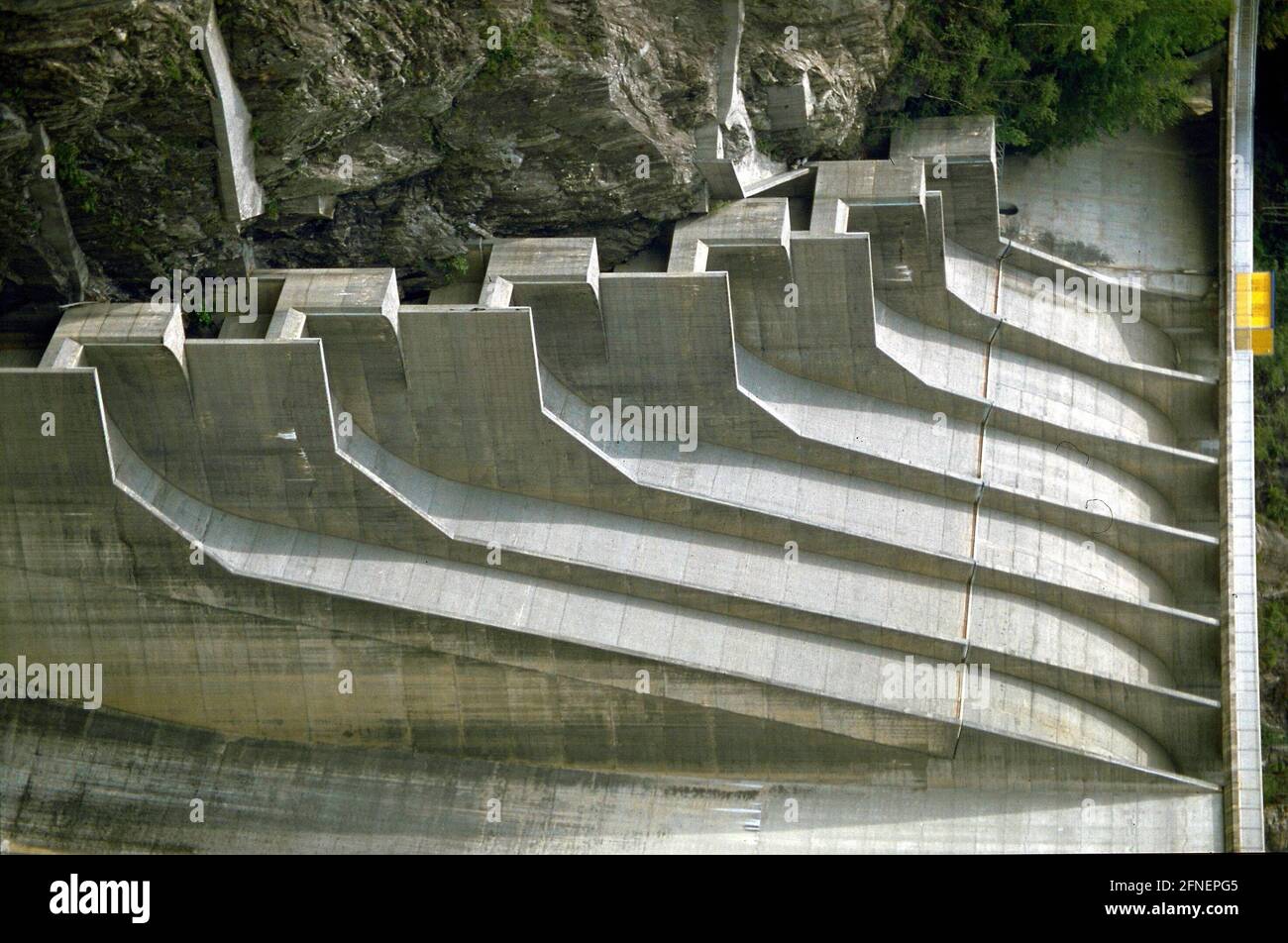 Dam [automated translation] Stock Photo - Alamy