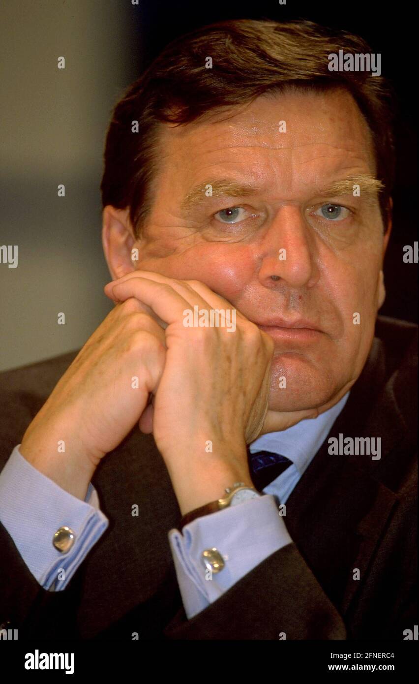 Germany chancellor gerhard schroder hi-res stock photography and images ...