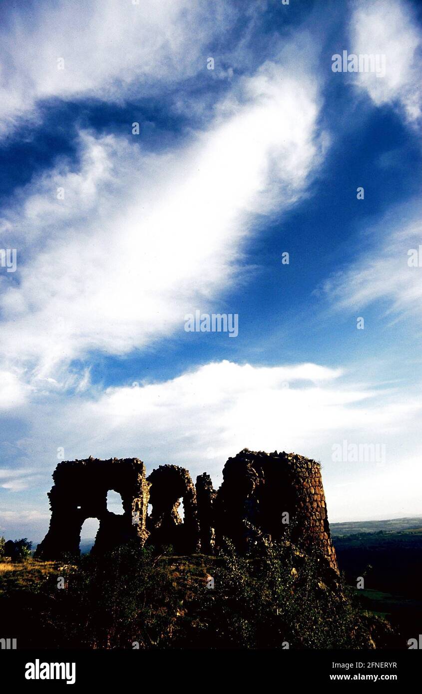 Ruins of the Chateau de Buron near Vic-le-Comte in the French Massif  Central. [automated translation] Stock Photo - Alamy