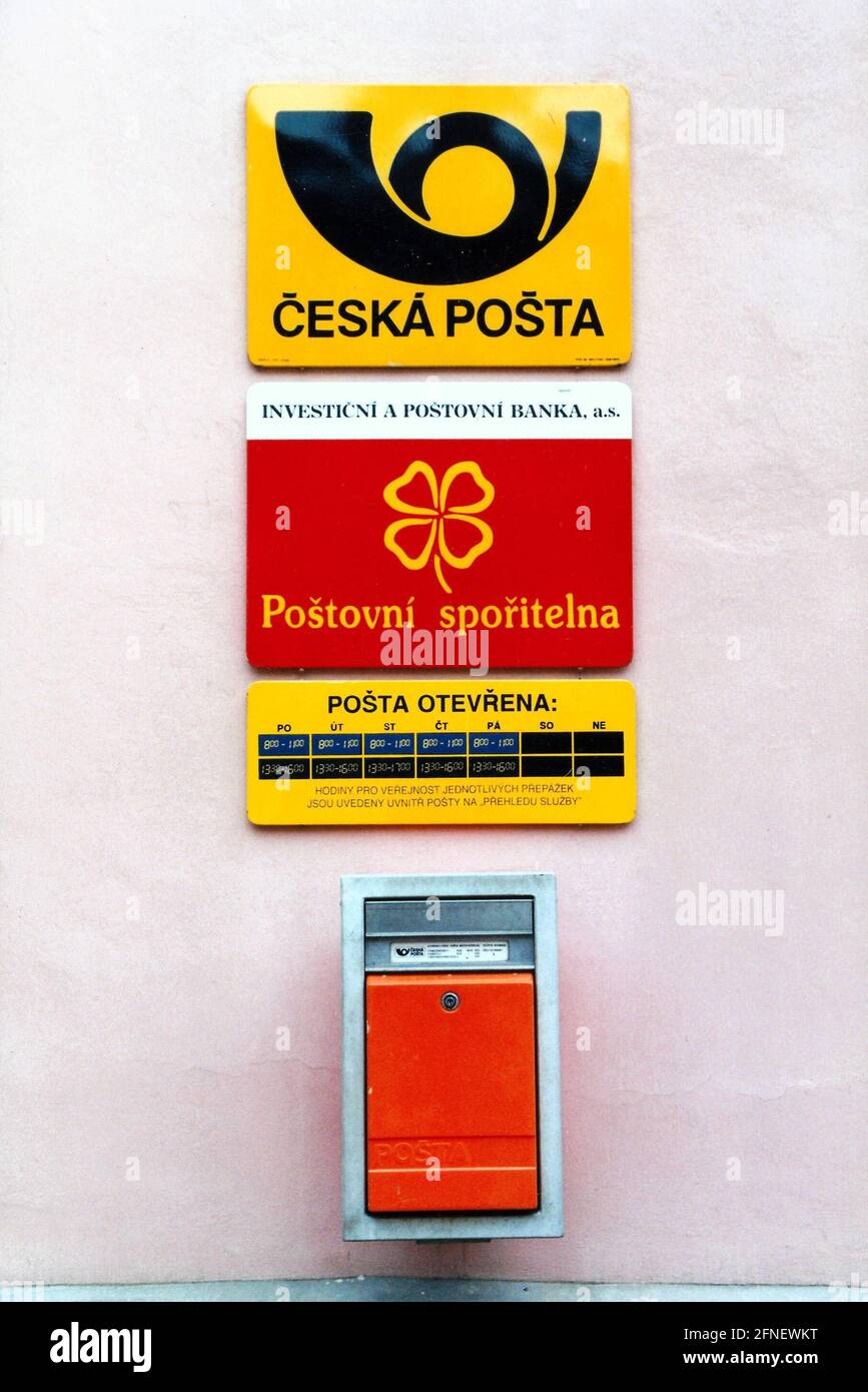 The typical exterior facade of a Czech post office, here in Prague, August 1998. [automated