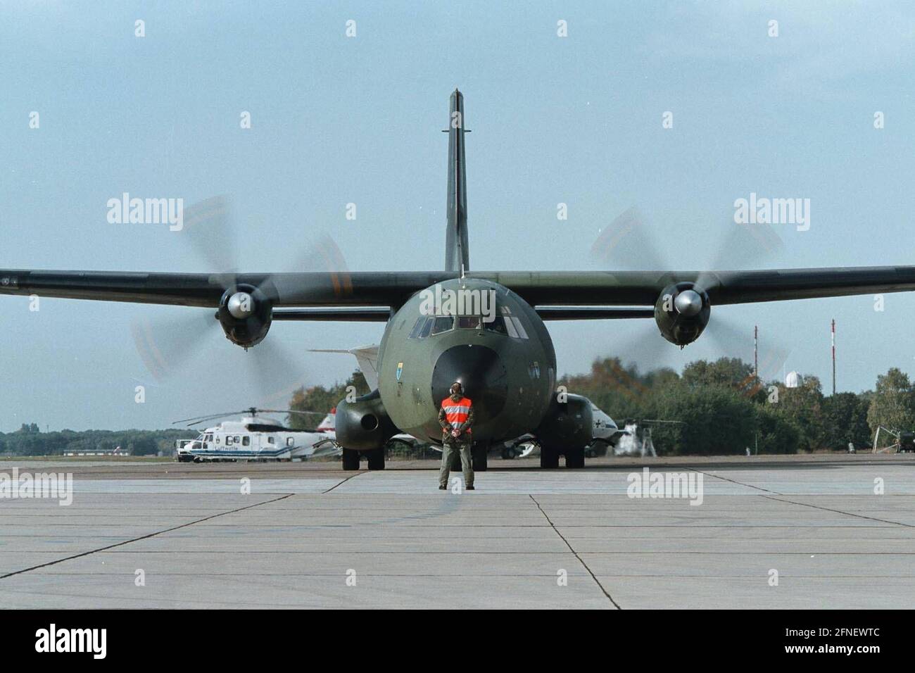 C 160 hi-res stock photography and images - Alamy