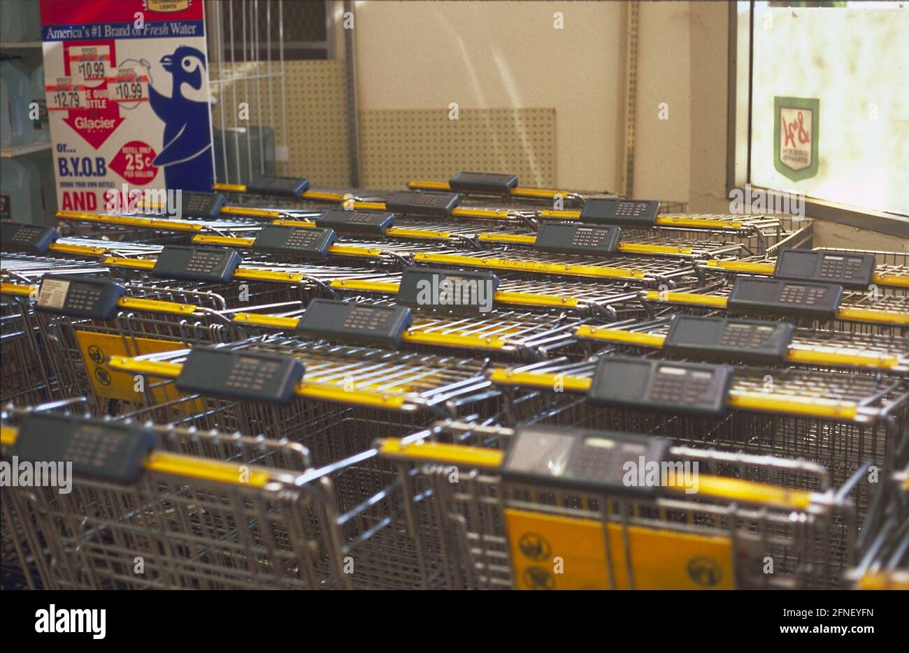 A supermarket in Mariposa (California) offers a special service