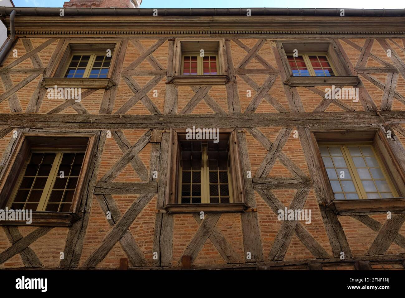 White washed house hi-res stock photography and images - Alamy