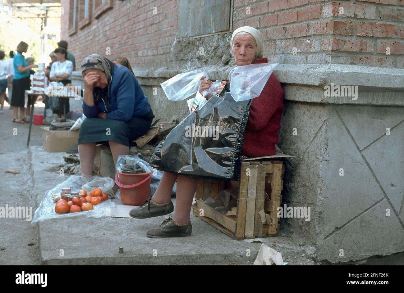 Women at a market in the German rayon Asowo near the West Siberian Omsk. In Siberia, settlements of Russian Germans (Sibiri Germans) began to appear in 1881. [automated translation] Stock Photo