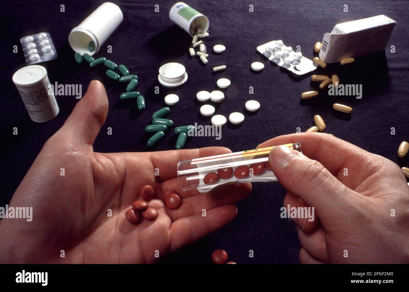 Symbolic image on the subject of tablet addiction [automated