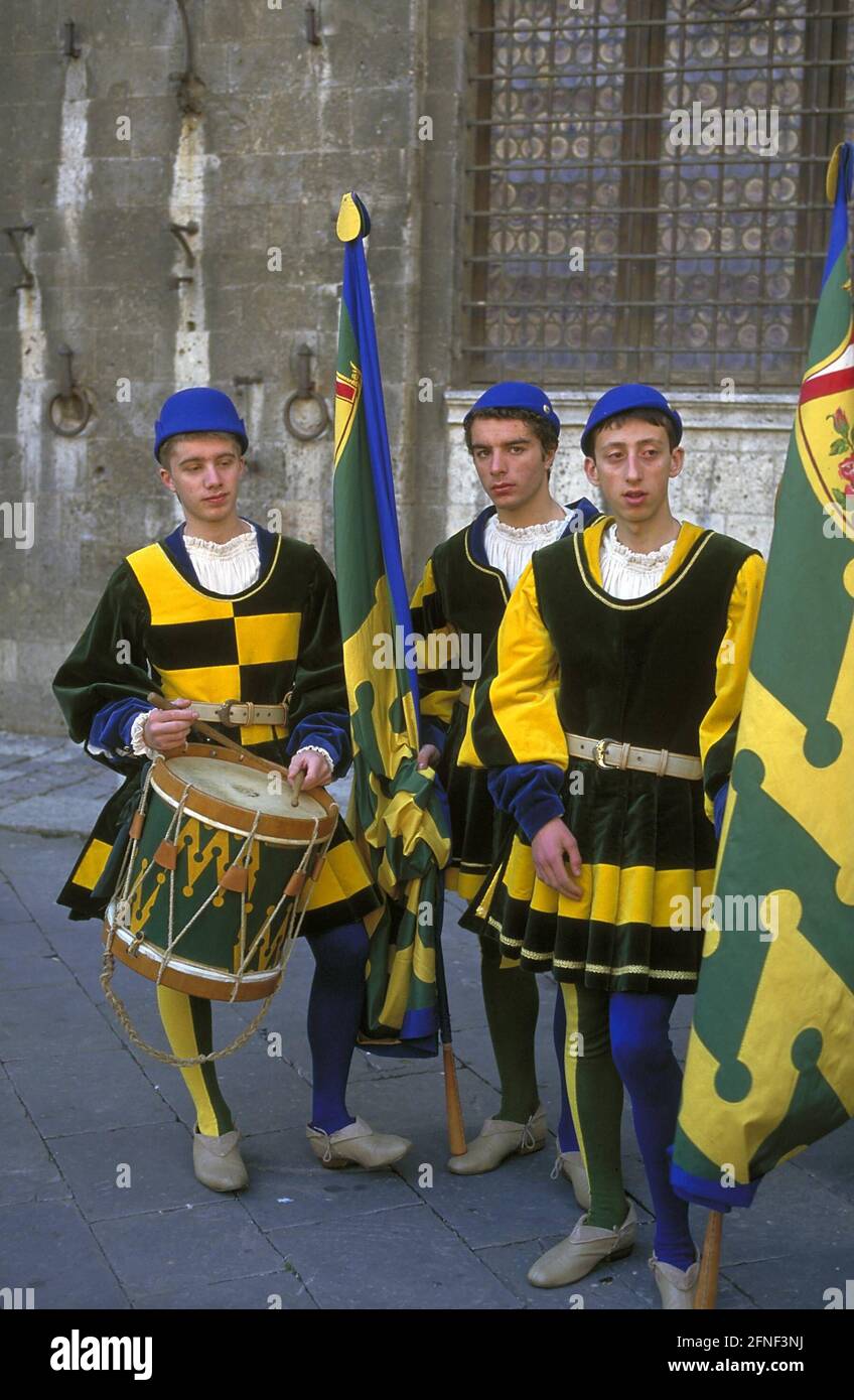 Procession Bearers Flag bearers bearer hi-res stock photography and images - Alamy