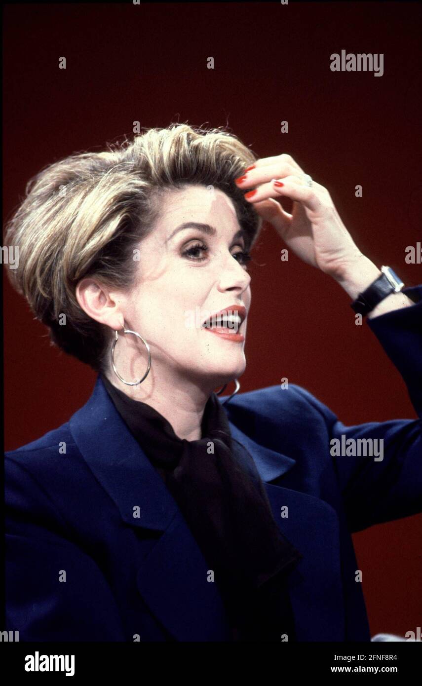 The French film actress CATHERINE DENEUVE (photo) celebrates her 60th birthday on October 22, 2003. Her best-known films include 'Belle du jour - Beautiful of the Day', 'Indochine' and '8 Women'. [automated translation] Stock Photo