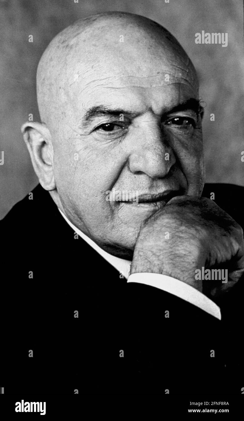 'January 22, 2004 marks the tenth anniversary of the death of American actor TELLY SAVALAS (photo). A native of Garden City, New York State, the bald man became known for such films as ''The Young Savages'' and ''The Prisoner of Alcatraz,'' but most notably as ''Kojak'' in the television series ''Mission in Manhattan.'' He died in 1994, one day after his 70th birthday. [automated translation]' Stock Photo
