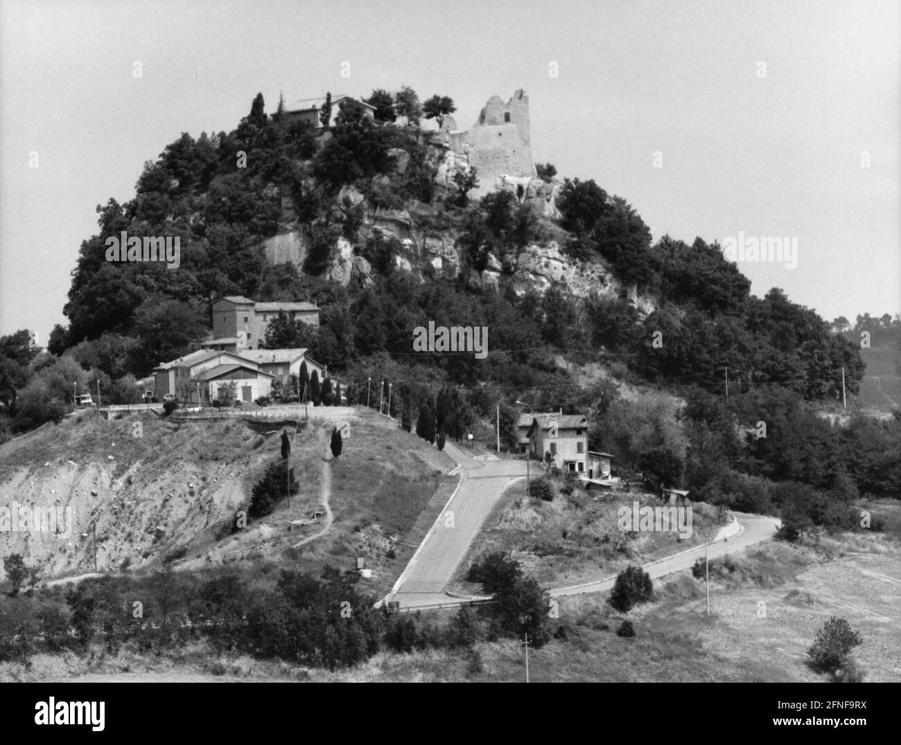 Ruins of the castle of Canossa in the Appenines. Here the German Emperor Henry IV asked Pope Gregory VII to lift the church ban. [automated translation] Stock Photo