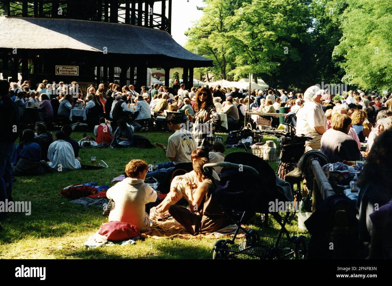 Beer gardens Chinese Tower from 1990, Munich Gastronomy, Germany