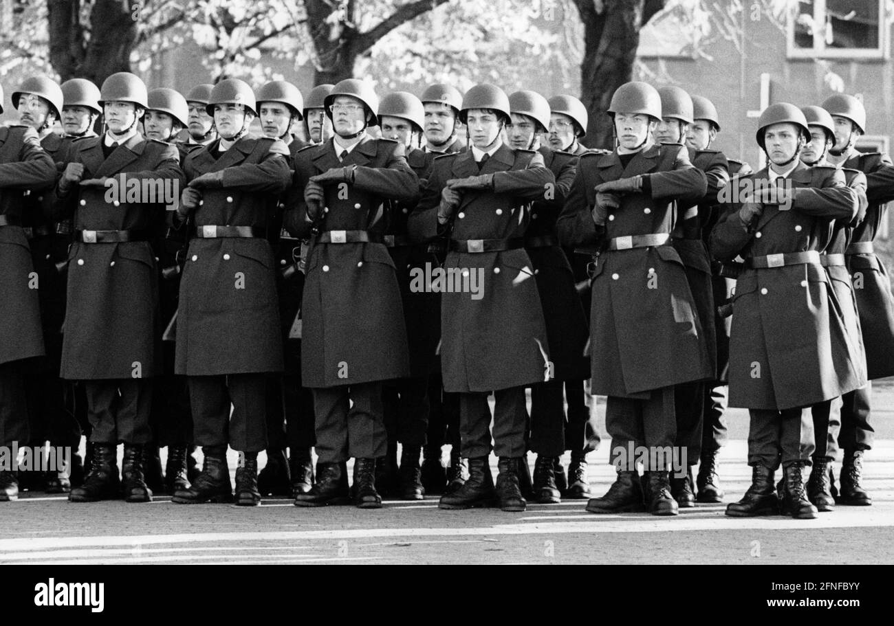Swearing in of recruits of the German Armed Forces. [automated ...
