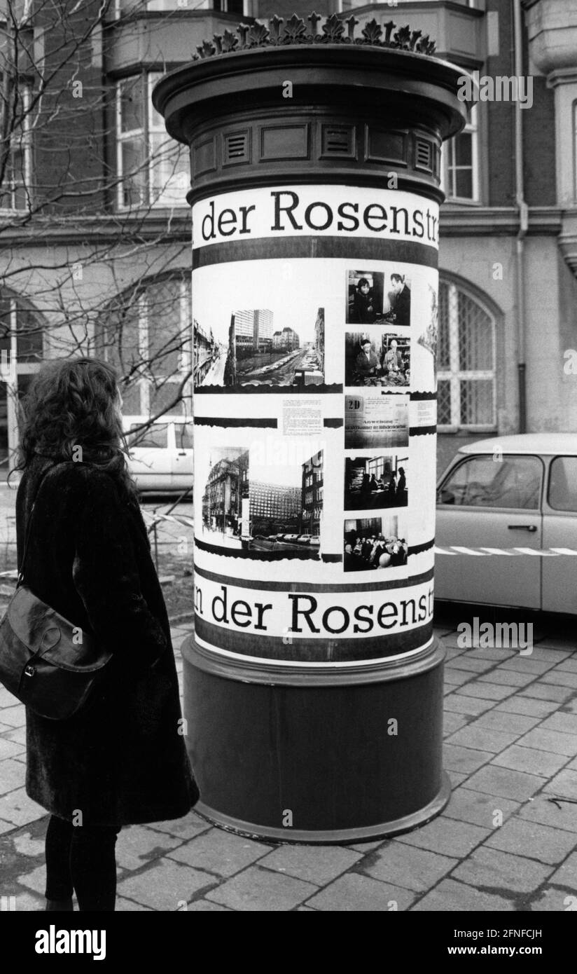 An old advertising pillar in Berlin's Rosenstraße has recently been used as an exhibition space on which pictures of Jewish life in Berlin are now displayed instead of advertising posters. The idea came from students at East Berlin University. [automated translation] Stock Photo