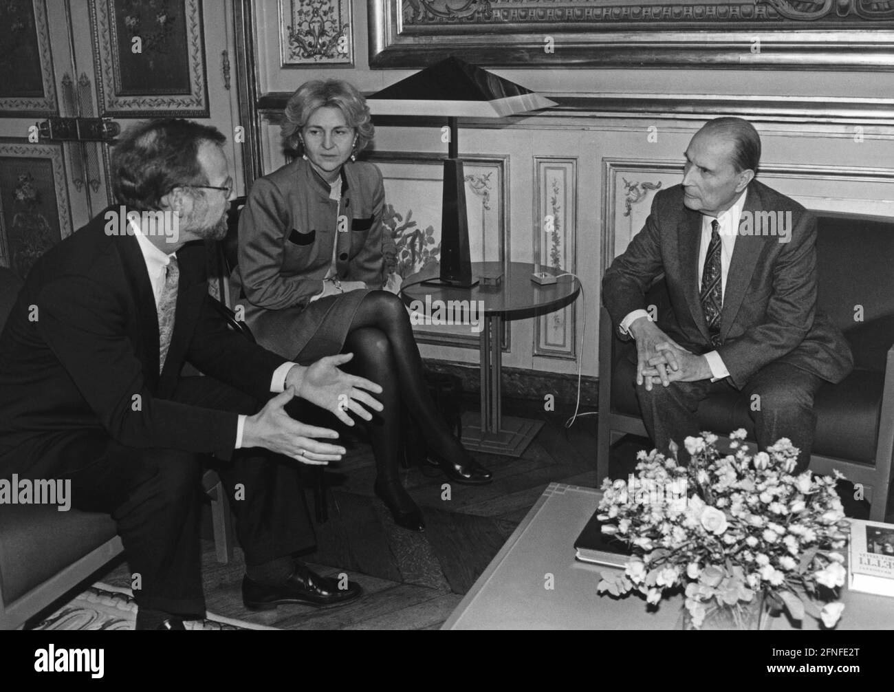 This photo shows SPD Chairman Rudolf Scharping (left) on his inaugural visit to French President Francois Mitterand (right). [automated translation] Stock Photo