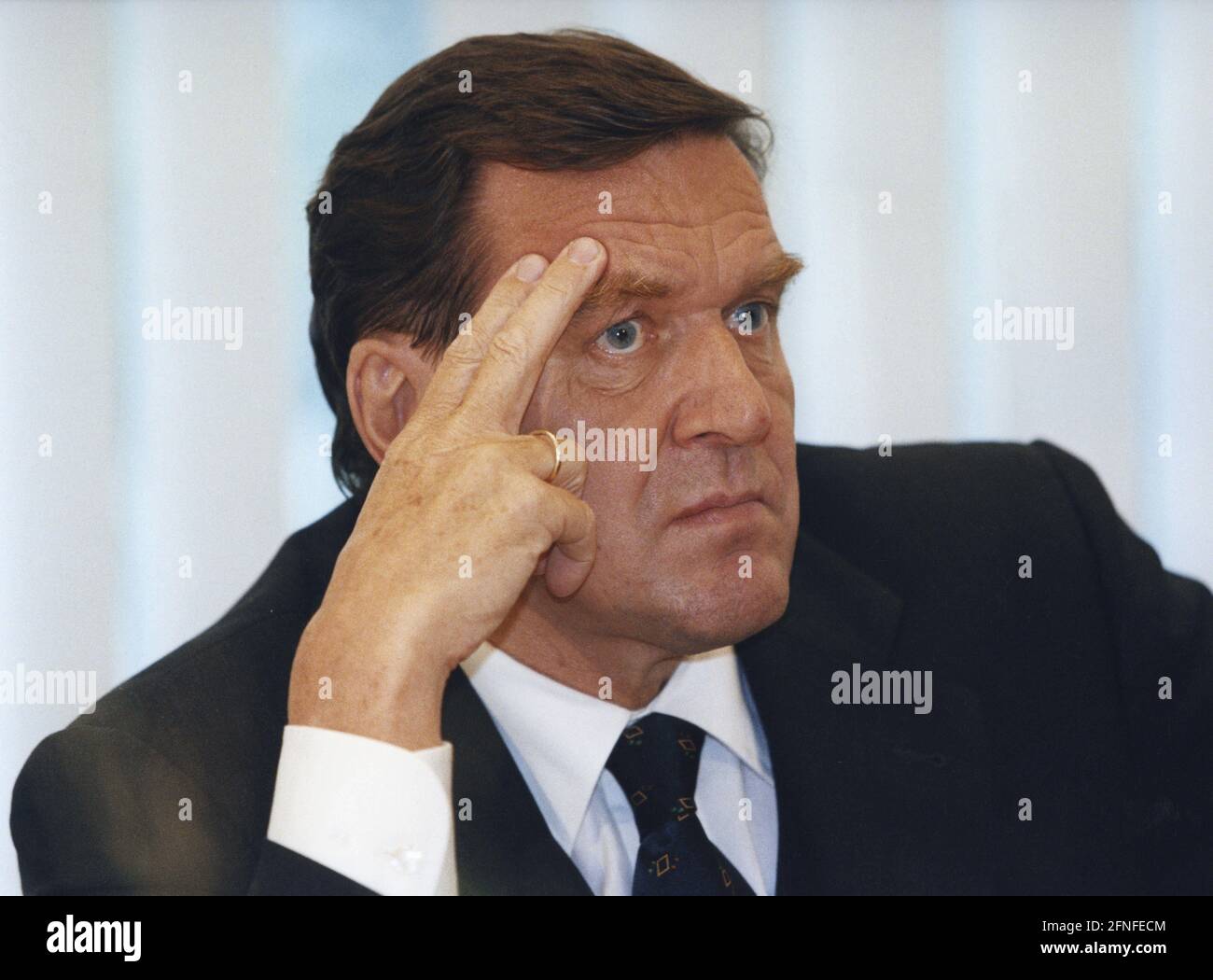 Portrait of Federal Chancellor Gerhard Schröder. [automated translation ...