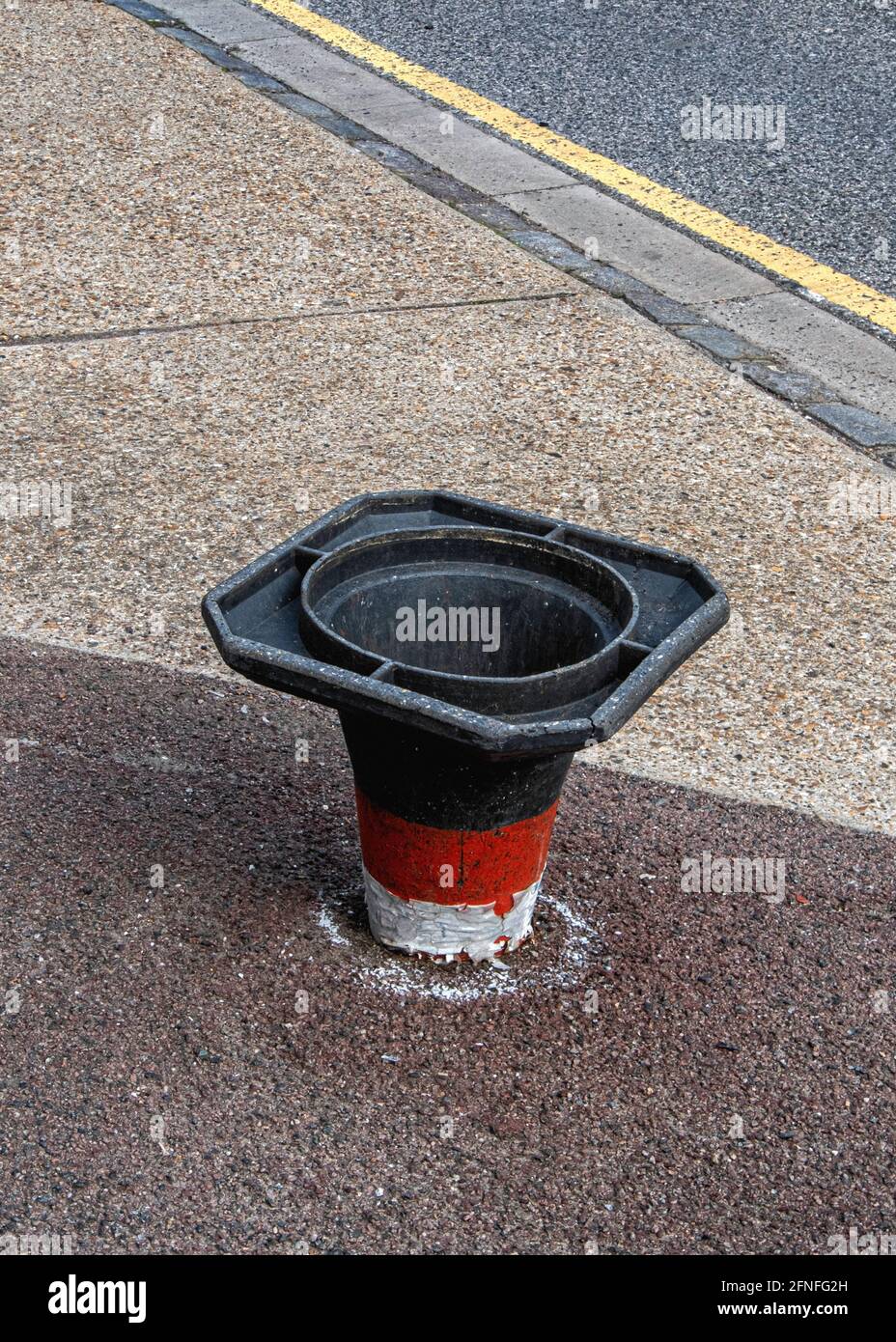 Traffic cone funny hires stock photography and images Alamy