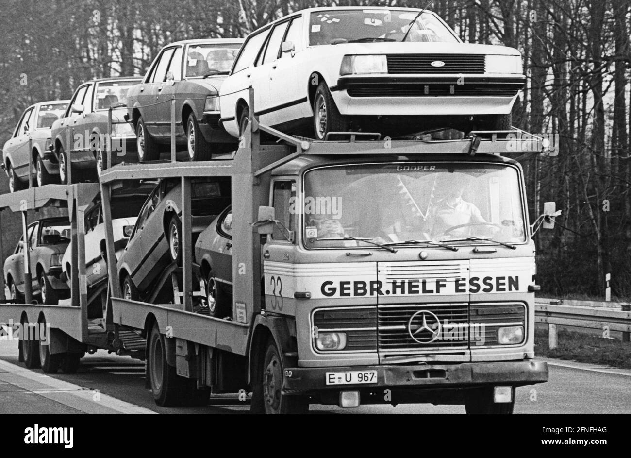 A Mercedes-Benz truck transports various Ford Granada and Capri models on the A1 motorway. [automated translation] Stock Photo
