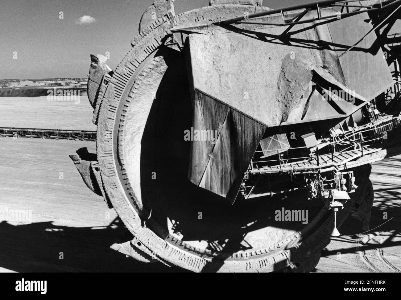 90s Background Black And White Stock Photos Images Alamy 90s Background Black And White Stock Photos Images Alamy