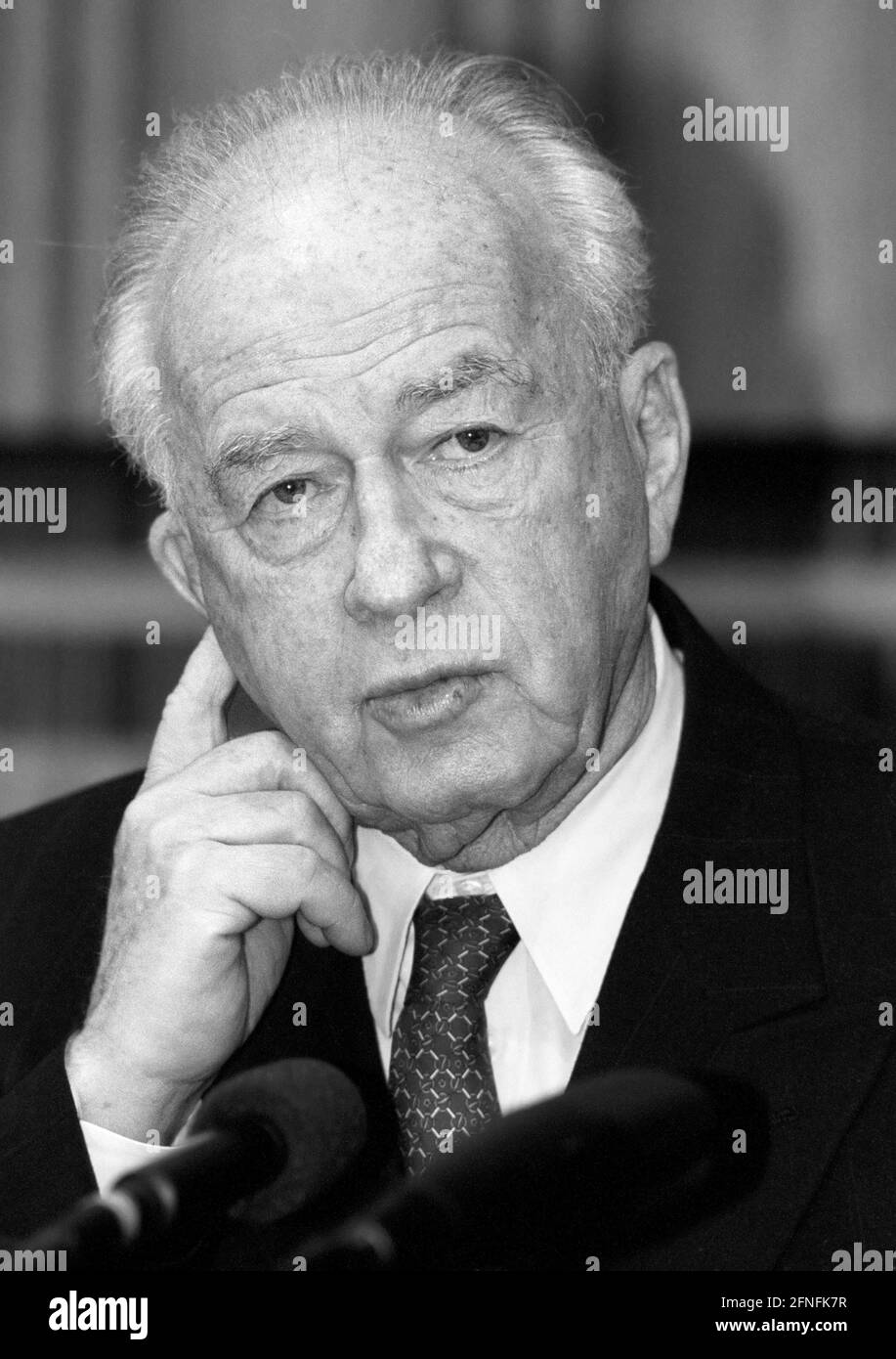 Yitzchak ( Yitzhak ) RABIN , Prime Minister of Israel , December 1993 [automated translation] Stock Photo