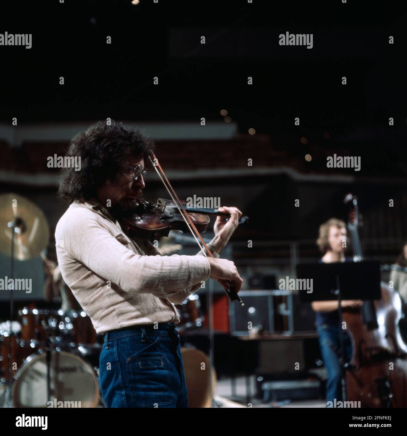 Polnischer musiker hires stock photography and images Alamy