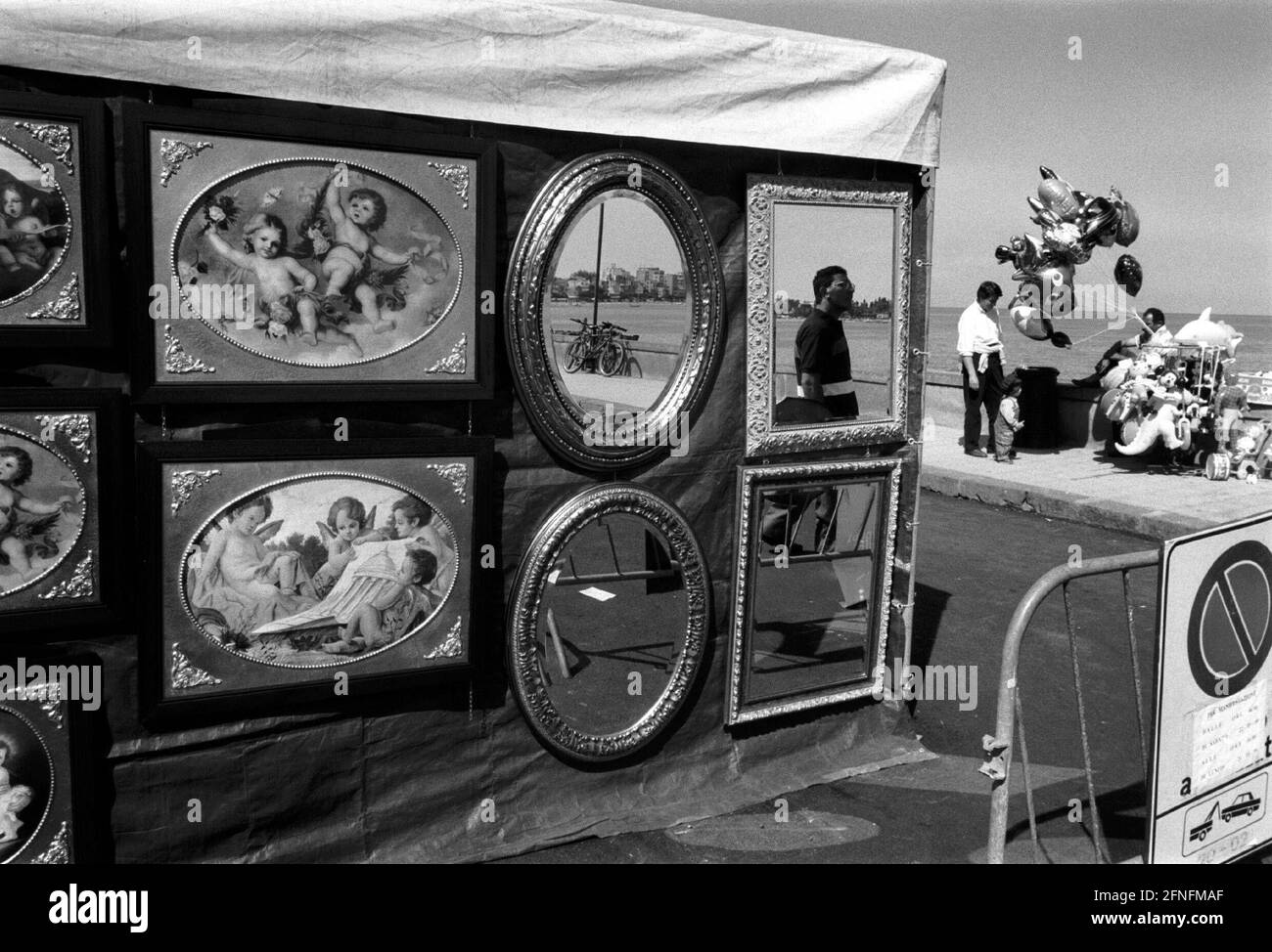 Antique market on the promenade at the beach of Giardini Naxos, pictures with angels Italy, Sicily, 26.05.1999, [automated translation] Stock Photo