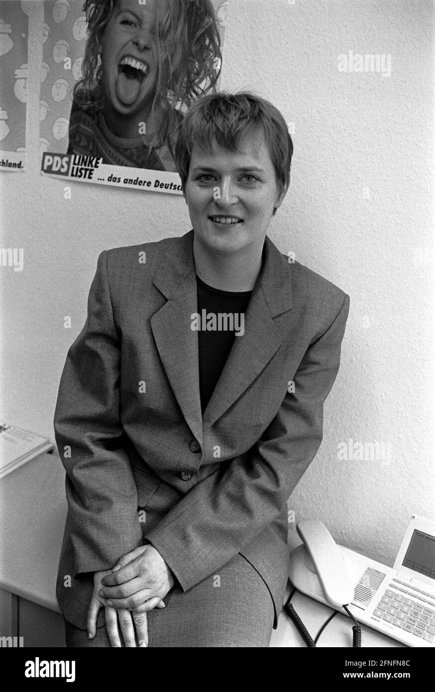 'Germany, Berlin, 22.10.1998, Petra Bläss, PDS, one of the vice presidents of the Bundestag, ''Power - Frau'' of the PDS, . [automated translation]' Stock Photo