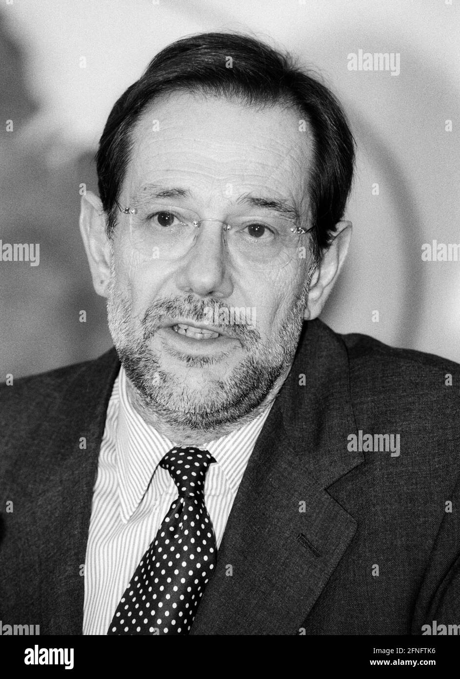 Javier SOLANA , Secretary General of NATO , November 1996 [automated  translation] Stock Photo - Alamy